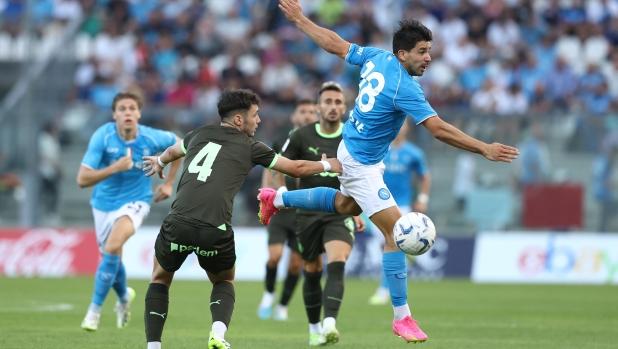 Osimhen si ferma, Garcia mischia le carte: Napoli-Girona 1-1, in gol Simeone